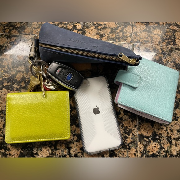 Ben De Lisi stunning green bag - Picture 7 of 9